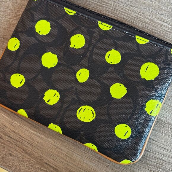 Coach Green Neon Polka Dot Signature Canvas Wristlet Style Number F52581 - Picture 4 of 16